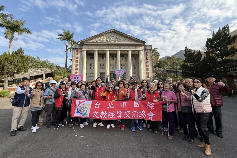 53C703F4-0834-458D-A09E-61970B7C4929