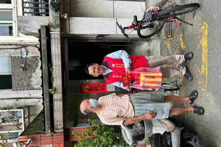 王華印學長多年後再次探視慰問