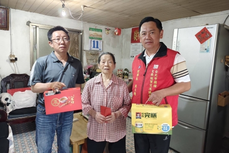 中高齡黨員、低收入戶及獨居長者，劍潭里里民慰問-1